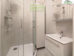 Pronájem bytu 2+1, Praha, Perunova, 60 m2