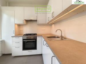 Pronájem bytu 2+1, Praha, Perunova, 60 m2