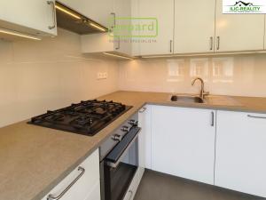 Pronájem bytu 2+1, Praha, Perunova, 60 m2