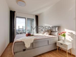 Pronájem bytu 3+kk, Praha - Kamýk, Zimova, 67 m2