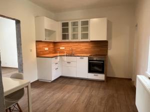 Pronájem rodinného domu, Kamenné Žehrovice, Karlovarská třída, 55 m2