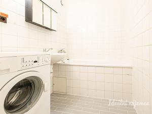 Pronájem bytu 3+1, Praha, Generála Janouška, 80 m2