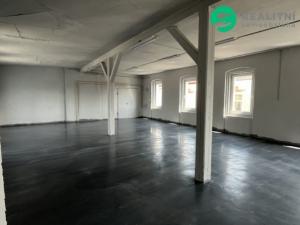 Pronájem skladu, Aš, Okružní, 2800 m2