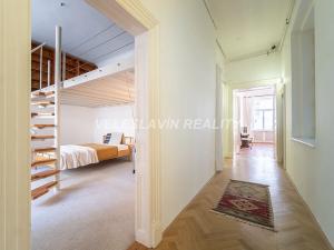 Pronájem bytu 4+kk, Praha - Malá Strana, Malostranské náměstí, 108 m2