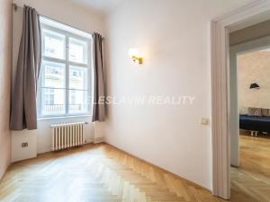 Pronájem bytu 4+kk, Praha - Malá Strana, Malostranské náměstí, 108 m2