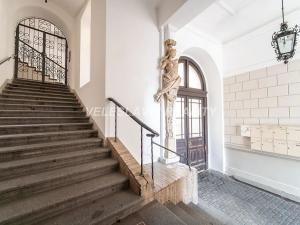Pronájem bytu 4+kk, Praha - Malá Strana, Malostranské náměstí, 108 m2