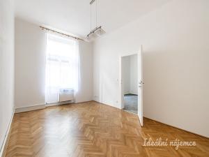 Pronájem bytu 2+1, Praha - Karlín, Sokolovská, 71 m2