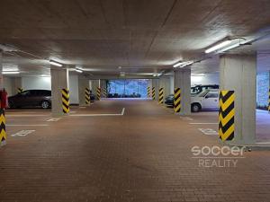 Pronájem garážového stání, Praha - Střížkov, Zakšínská, 20 m2