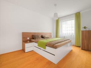 Pronájem bytu 2+kk, Plzeň, Šafaříkovy sady, 59 m2