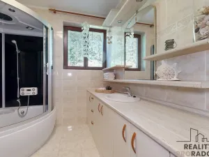 Prodej rodinného domu, Králův Dvůr - Křižatky, 240 m2