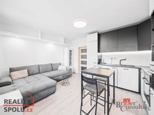 Prodej bytu 1+kk, Plzeň - Bolevec, Kralovická, 32 m2