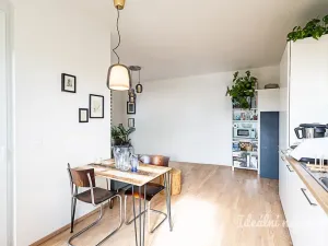 Pronájem bytu 3+kk, Praha - Hloubětín, Waltariho, 75 m2