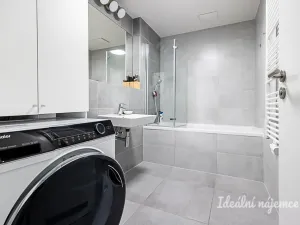 Pronájem bytu 3+kk, Praha - Hloubětín, Waltariho, 75 m2