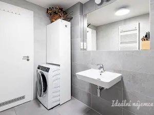 Pronájem bytu 3+kk, Praha - Hloubětín, Waltariho, 75 m2