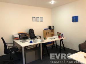 Pronájem kanceláře, Český Brod, náměstí Husovo, 30 m2