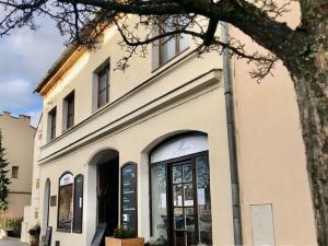 Pronájem kanceláře, Český Brod, náměstí Husovo, 30 m2