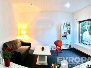 Pronájem kanceláře, Český Brod, náměstí Husovo, 30 m2