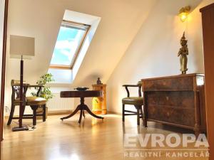Prodej rodinného domu, Oleška, 338 m2