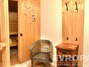 Prodej rodinného domu, Oleška, 338 m2