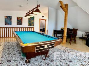 Prodej rodinného domu, Oleška, 338 m2