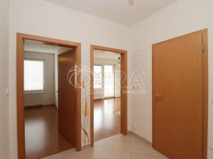 Pronájem bytu 2+kk, Praha, Sazovická, 48 m2
