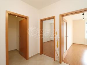 Pronájem bytu 2+kk, Praha, Sazovická, 48 m2