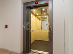 Pronájem bytu 2+kk, Praha, Sazovická, 48 m2