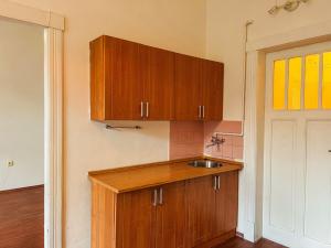 Pronájem bytu 2+kk, Praha - Smíchov, Holečkova, 39 m2