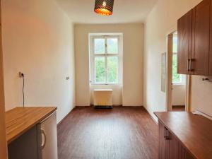 Pronájem bytu 2+kk, Praha - Smíchov, Holečkova, 39 m2