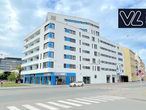 Pronájem garážového stání, Brno, Křenová, 16 m2