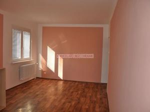 Prodej bytu 2+1, Karviná, Školská, 54 m2