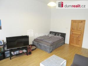 Pronájem bytu 1+1, Praha - Smíchov, Nádražní, 46 m2