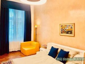 Pronájem bytu 1+1, Praha - Nové Město, Hálkova, 33 m2