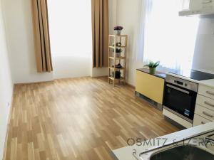 Pronájem bytu 3+1, Praha, U Královské louky, 85 m2