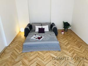 Pronájem bytu 3+1, Praha, U Královské louky, 85 m2