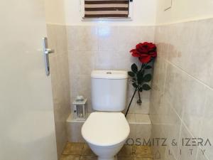 Pronájem bytu 3+1, Praha, U Královské louky, 85 m2