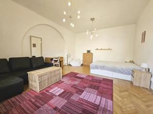 Pronájem bytu 2+kk, Praha - Nusle, V Občanském domově, 52 m2