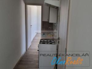 Pronájem bytu 1+kk, Přerov - Přerov I-Město, Žerotínovo nám., 33 m2