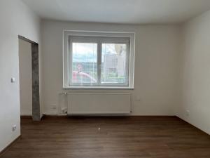 Pronájem bytu 2+1, Kamenné Žehrovice, Karlovarská třída, 55 m2