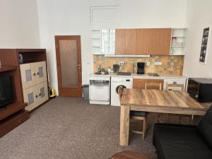 Pronájem bytu 1+kk, Praha - Karlín, Za Poříčskou bránou, 30 m2