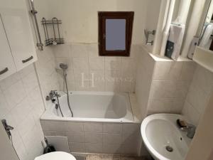 Pronájem bytu 1+kk, Praha - Karlín, Za Poříčskou bránou, 30 m2