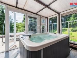 Prodej rodinného domu, Kamýk nad Vltavou, 350 m2