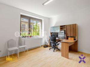 Prodej kanceláře, Zlín - Prštné, Svat. Čecha, 293 m2