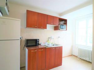Pronájem kanceláře, Praha - Bubeneč, Na Zátorce, 50 m2