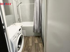 Pronájem bytu 2+kk, Kladno - Kročehlavy, Švédská, 43 m2