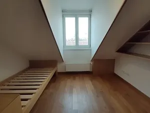 Pronájem bytu 3+1, Praha - Vyšehrad, Neklanova, 85 m2