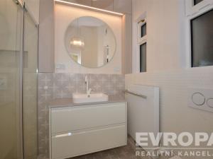 Pronájem bytu 2+1, Praha - Žižkov, Čajkovského, 57 m2