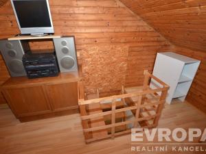 Prodej chaty, Praha - Hrdlořezy, Mezitraťová, 32 m2