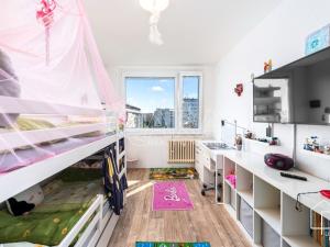 Prodej bytu 3+1, Praha - Kobylisy, Hlaváčova, 67 m2