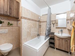 Prodej bytu 3+1, Praha - Kobylisy, Hlaváčova, 67 m2